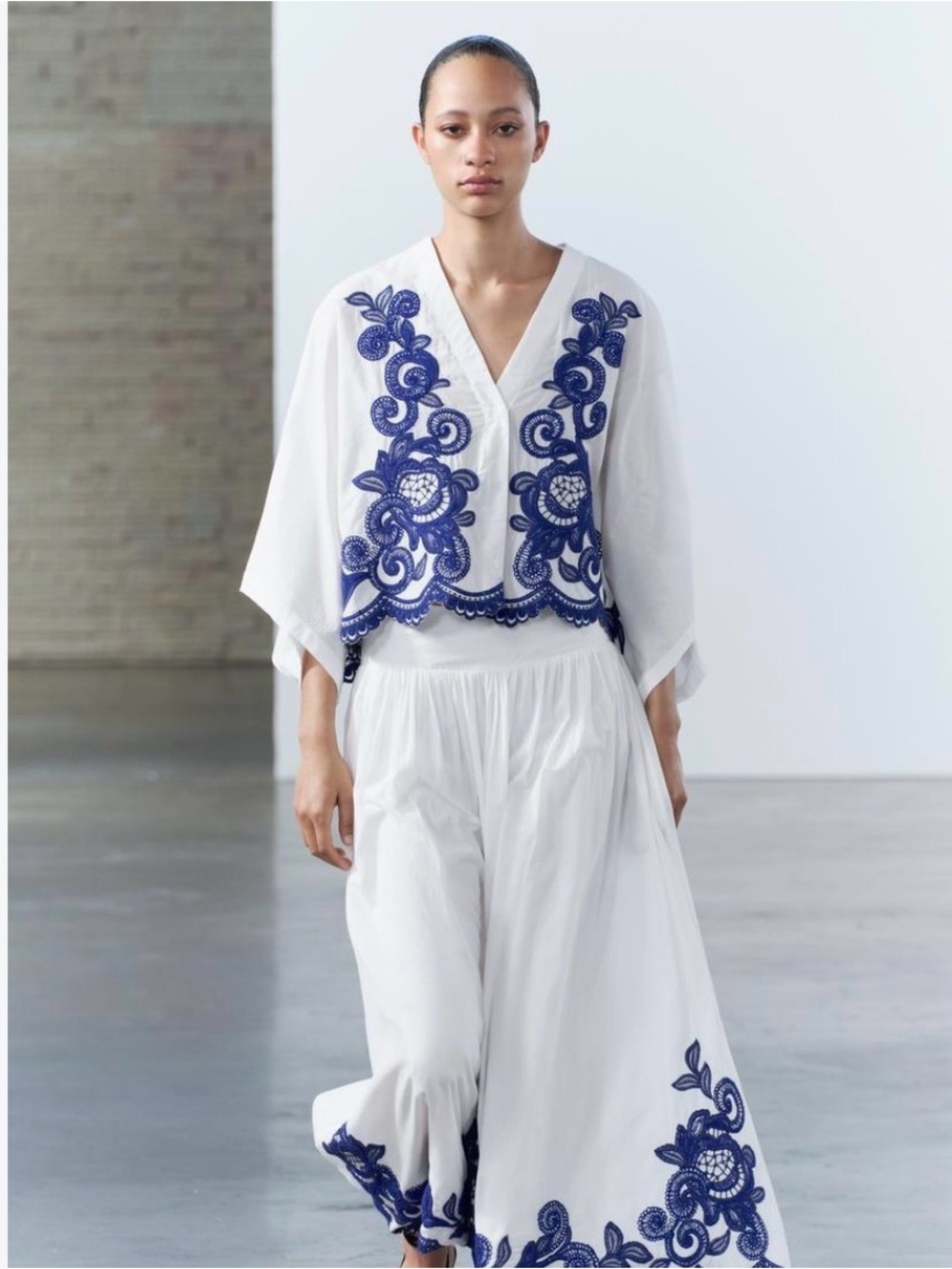 Zara White V-Neck Tunic with Blue Floral Embroidery - Size XS